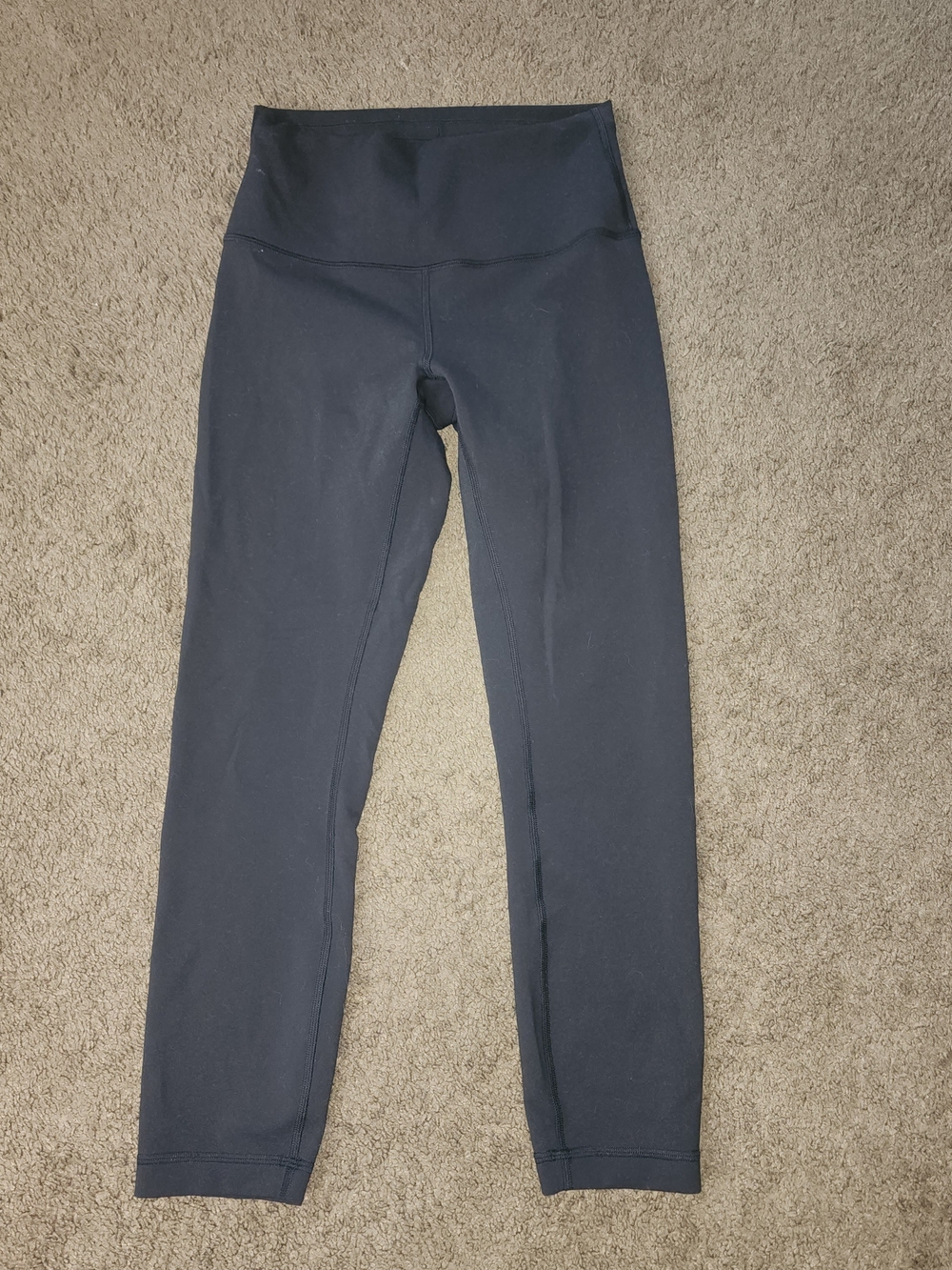 Lululemon Wunderunder Train - Picture 1 of 3